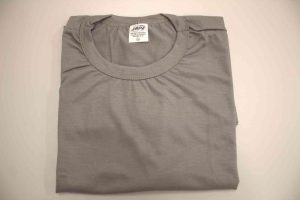 CAMISA EM POLIVISCOSE CINZA CIMENTO MANGA CURTA