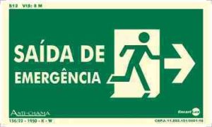PLACA SIN. SAIDA EMERGENCIA SETA P/ DIREITA FOTOLUMINESCENTE ENCARTALE 25X15 CM